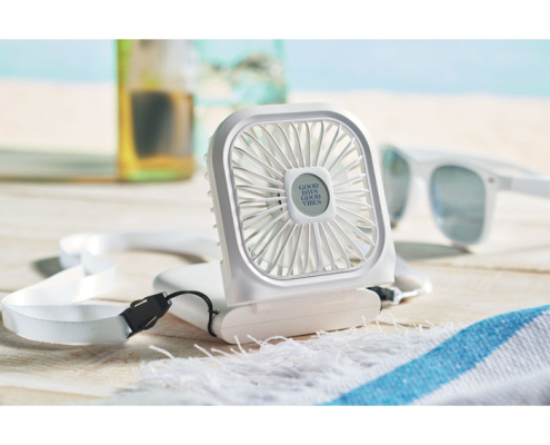 ventilator portabil de atarnat la gat